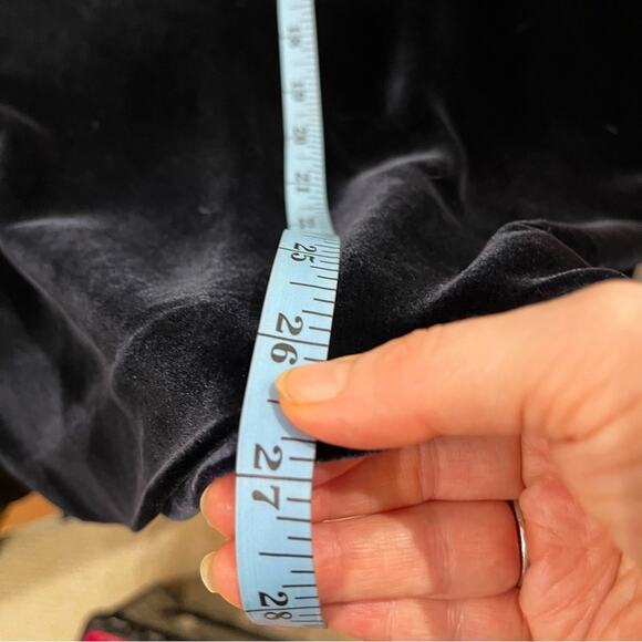 NEW BCBGMaxAzria Navy Velvet Silk Long Sleeve Boatneck Longline Top Sz XS NWOT - Picture 14 of 14